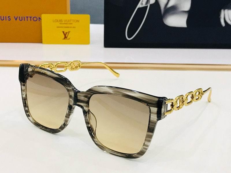 LV Sunglasses 422